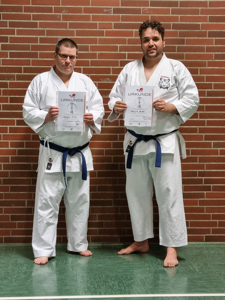 Kyu-Prüfungen im Dezember bestanden